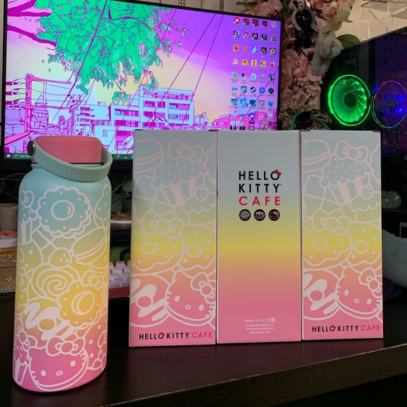 Hello Kitty Kitchen Hello Kitty Cafe 32oz Hydro Flask Poshmark
